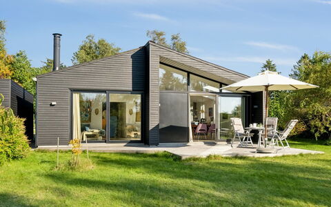 Annlisa - 750M from the Sea: Hus, Hjem, Tag, Sommerhus, Estate, Landscaping, Garden Bygninger, Sidespor, Stuehus