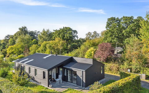 Annlisa - 750M from the Sea: Hus, Hjem, Tag, Sommerhus, Estate, Landscaping, Garden Bygninger, Sidespor, Stuehus