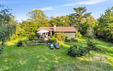 Awenita - 250M from the Sea: Hus, Hjem, Tag, Sommerhus, Estate, Landscaping, Garden Bygninger, Sidespor, Stuehus