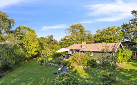 Awenita - 250M from the Sea: Hus, Hjem, Tag, Sommerhus, Estate, Landscaping, Garden Bygninger, Sidespor, Stuehus