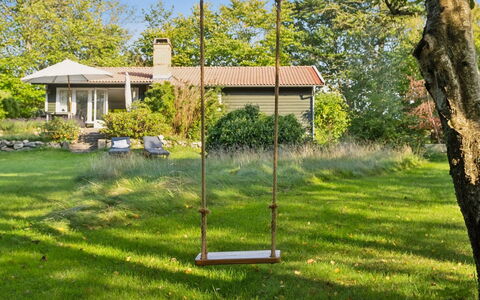 Awenita - 250M from the Sea: Hus, Hjem, Tag, Sommerhus, Estate, Landscaping, Garden Bygninger, Sidespor, Stuehus