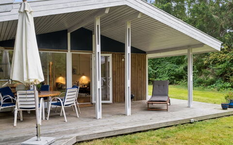 Arto - 1.2Km from the Sea: Hjem, Sommerhus, Veranda, Sidespor, Stuehus, Udendørs Struktur