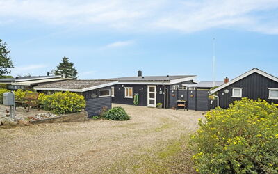 Yngvy - 500M from the Sea