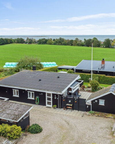 Yngvy - 500M from the Sea