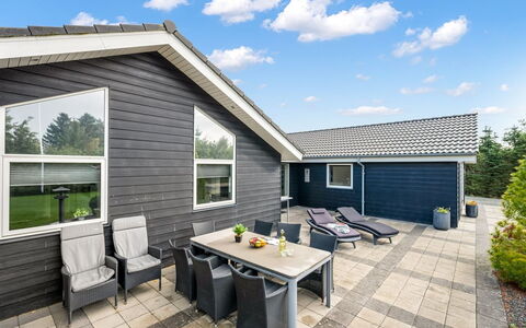 Billa - 450M from the Sea: Sommerhus, Skur, Hytte, Stuehus, Prærie, Hytte, Lade, Bjælkehytte, Garden Bygninger