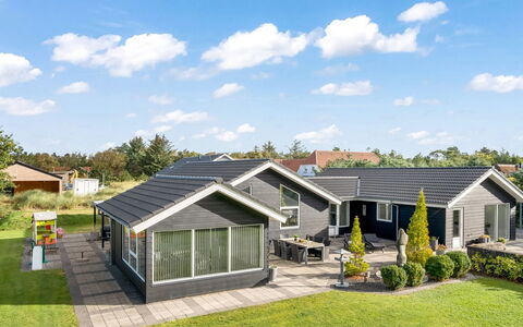 Billa - 450M from the Sea: Sommerhus, Skur, Hytte, Stuehus, Prærie, Hytte, Lade, Bjælkehytte, Garden Bygninger