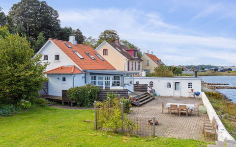 Thermund - 5M from the Sea: Træ, Hjem, Veranda, Dæk, Hårdttræ, Tag, Bejdse, Trægulve, Eco Hotel