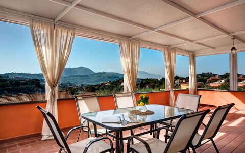 Villa Sorrentina With Panoramic Terrace: Bord, Ejendom, Himmel, Bygning, Stol, Azure, Træ, Vindue, Indretning, Skygge