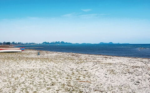 Halla - 250M from the Sea: Blå, Krop Af Vand, Naturligt Miljø, Horisont, Strand, Hav, Coastal Og Oceaniske Landskabsformer, Kyst, Kyst