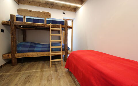 Baita La Ciamorza, Dolomiti, Veneto: Køjeseng, Bygning, Komfort, Træ, Textile, Indretning, Seng, Hus, Hostel, Etage