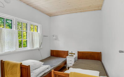 Aleta - 300M from the Sea