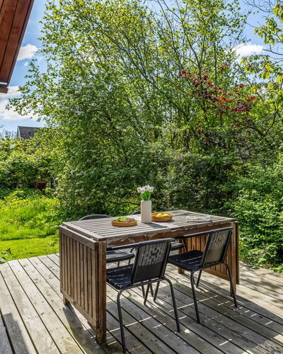 Aleta - 300M from the Sea