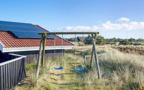 Jaana - 10M from the Sea: Træ, Hjem, Veranda, Dæk, Hårdttræ, Tag, Bejdse, Trægulve, Eco Hotel