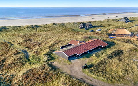 Jaana - 10M from the Sea: Træ, Hjem, Veranda, Dæk, Hårdttræ, Tag, Bejdse, Trægulve, Eco Hotel
