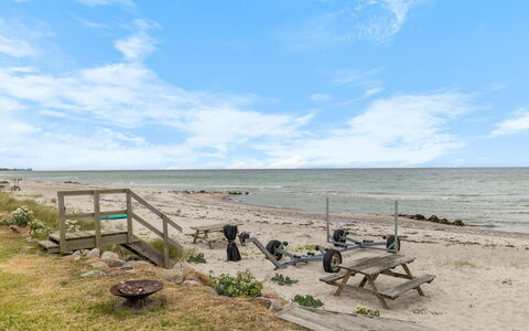 Aswith - 5M from the Sea