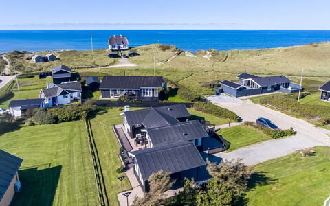 Fotij - 120M from the Sea: Bjergrige Landskabsformer, Bjerg, Bakke, Bjergkæde, Hill Station, Menneskelig Bosættelse, Urban Design, Alps, Dal, Topmøde