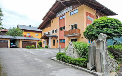 Panorama Dachstein: Plante, Bygning, Ejendom, Vindue, Himmel, Hus, Træ, Urban Design, Land Lot, Boligområde