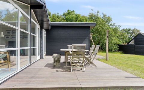 Veetrikki - 350M from the Sea: Bjergkæde, Dal, Bjerglandsby, Ferieby