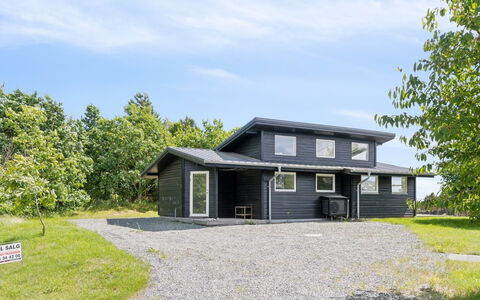 Veetrikki - 350M from the Sea: Bjergkæde, Dal, Bjerglandsby, Ferieby