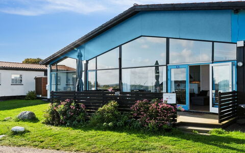Veli - 300M from the Sea: Træ, Hjem, Veranda, Dæk, Hårdttræ, Tag, Bejdse, Trægulve, Eco Hotel