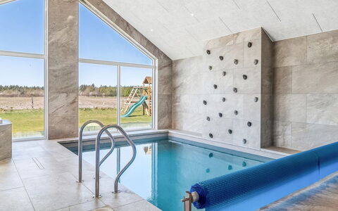 Sönke - 4Km from the Sea: Svømmepøl, Udvej, Dagslys, Hotel