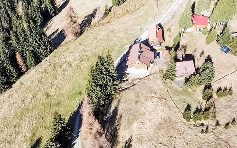 Heregger Hütte: Plante, Hældning, Landskab, Græs, Urban Design, Vej, Jord, Træ, Fugleperspektiv, Tag