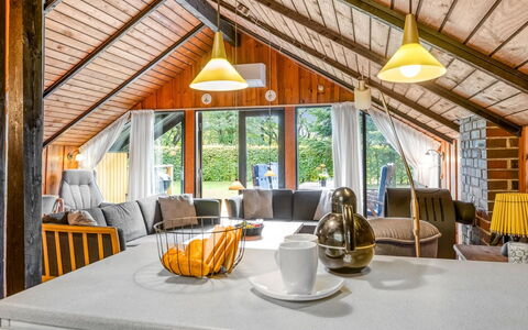 Amila - 30Km from the Sea: Tag, Hus, Land Lot, Hjem, Sommerhus, Estate, Garden Bygninger, Skygge, Bjælkehytte, Landscaping