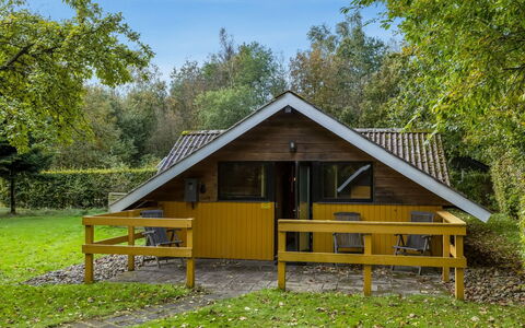 Amila - 30Km from the Sea: Bjergrige Landskabsformer, Bjerg, Bakke, Bjergkæde, Hill Station, Menneskelig Bosættelse, Urban Design, Alps, Dal, Topmøde