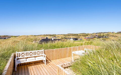Naema - 400M from the Sea: Svømmepøl, Udendørs Møbler, Møbel, Udvej, Flise, Eco Hotel, Skygge, Stol, Fritid, Estate