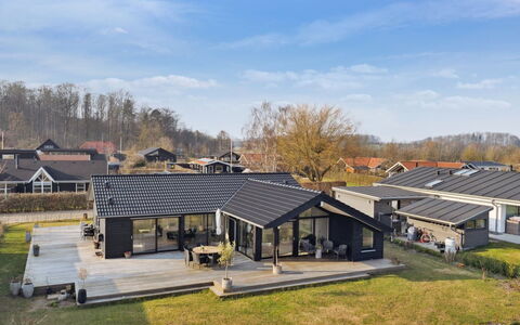 Viveke - 10M from the Sea: Træ, Hjem, Veranda, Dæk, Hårdttræ, Tag, Bejdse, Trægulve, Eco Hotel