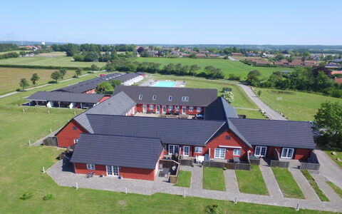 Answald - 6Km from the Sea: Boligområde, Tag, Hjem, Almindeligt, Menneskelig Bosættelse, Estate, Bunddække, Lawn, Gård, Sommerhus