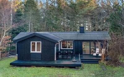 Gunnil - 400M from the Sea