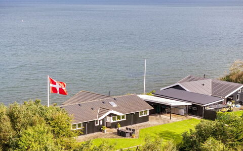 Næwe - 10M to the Fjord: Bjergkæde, Dal, Bjerglandsby, Ferieby