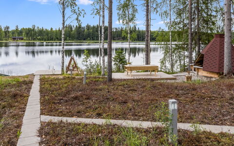 Sorolanniemi: Land Lot, Have, Reservoir, Landscaping, Woodland, Lærk, Udendørs Møbler, Evergreen