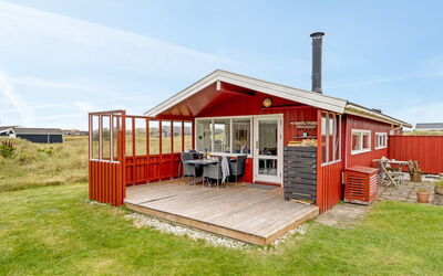 Sannie - 500M from the Sea