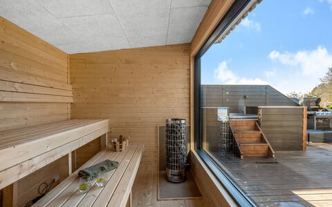 Elisaveta - 400M to the Fjord: Træ, Hjem, Veranda, Dæk, Hårdttræ, Tag, Bejdse, Trægulve, Eco Hotel