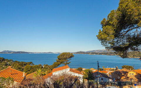 Le Provençal: Himmel, Blå, Vand, Krop Af Vand, Horisont, Kyst, Coastal Og Oceaniske Landskabsformer, Sommer, Hav, Sø