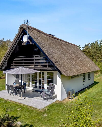 Einari - 1.2Km from the Sea