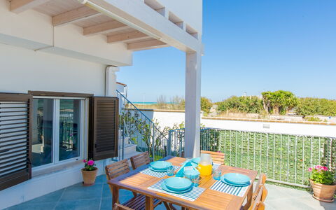 Casa Laura: Lejlighed, Hjem, Altan, Udendørs Møbler, Stol, Skygge, Veranda, Estate, Eco Hotel, Stueplante