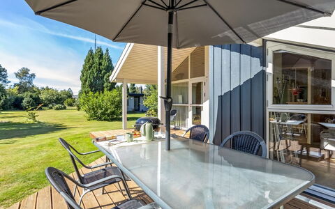Ensio - 800M from the Sea: Træ, Hjem, Veranda, Dæk, Hårdttræ, Tag, Bejdse, Trægulve, Eco Hotel