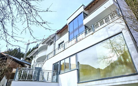 Haus Rauter: Lejlighed, Boligområde, Ejerlejlighed, Hjem, Menneskelig Bosættelse, Altan, Forstad, Hotel