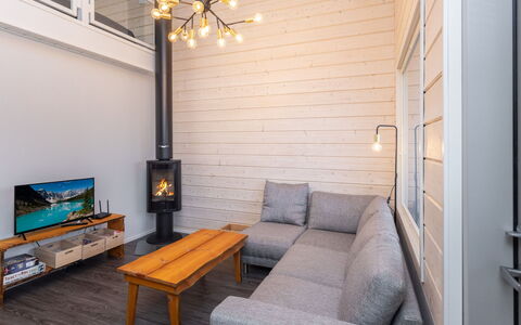 Velhotar 1 a 1: Møbel, Indretning, Gulvbelægning, Etage, Bord, Loft, Køkken & Spisebord, Belysning, Stol, Hjem