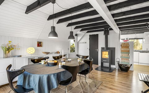 Sampo - 150M to the Fjord: Lejlighed, Ejerlejlighed, Estate, Altan, Villa, Hotel
