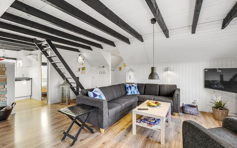 Sampo - 150M to the Fjord: Lejlighed, Ejerlejlighed, Estate, Altan, Villa, Hotel