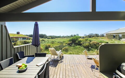 Adrienne - 490M from the Sea: Hjem, Veranda, Tag, Estate, Sommerhus, Dør, Skygge, Dæk, Sidespor, Hårdttræ