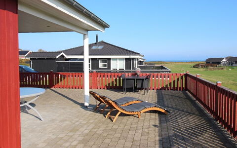 Aira - 200M from the Sea: Tag, Hus, Hjem, Sommerhus, Dør, Sidespor, Dæk, Veranda, Planke, Hårdttræ