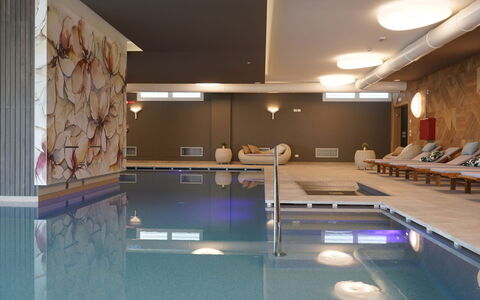 Cavallino 111: Vand, Himmel, Bjerg, Azure, Naturlige Landskab, Sky, Træ, Sø, Coastal Og Oceaniske Landskabsformer, Bank