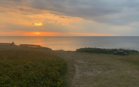 Torbjörn - 100M from the Sea: Himmel, Horisont, Sky, Natur, Sol, Solnedgang, Naturlige Landskab, Solopgang, Skumring