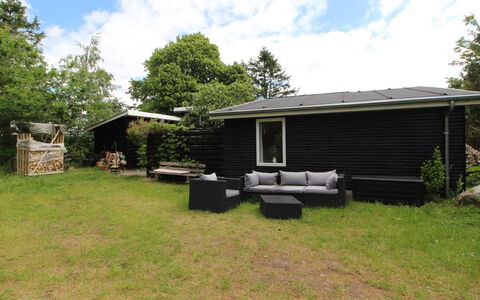 Mielikki - 2Km from the Sea: Hus, Tag, Hjem, Sommerhus, Have, Lawn, Sidespor, Backyard, Garden Bygninger, Gård