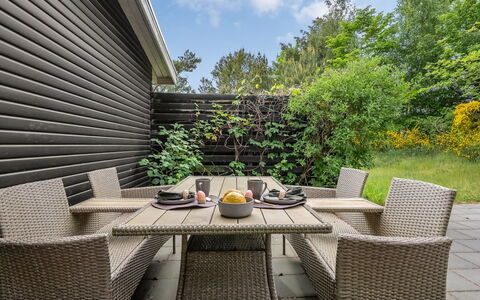 Mielikki - 2Km from the Sea: Hus, Hjem, Tag, Sommerhus, Estate, Landscaping, Garden Bygninger, Sidespor, Stuehus